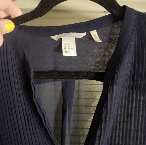 Size 10 H&M Sheer Blue Collared Blouse - Picture 3 of 3